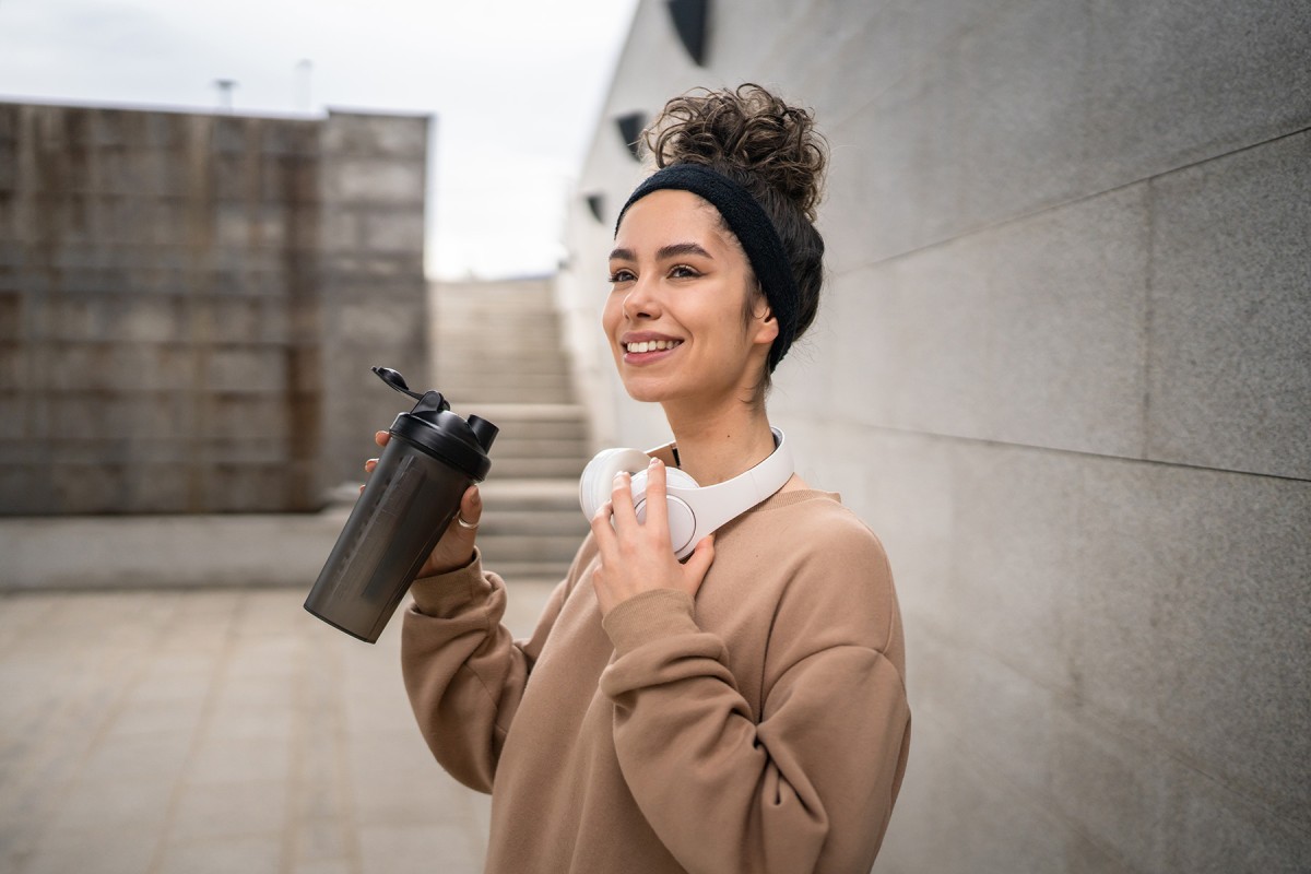 So Your Protein Shaker Stinks? Here’s Why – and How to Fix It